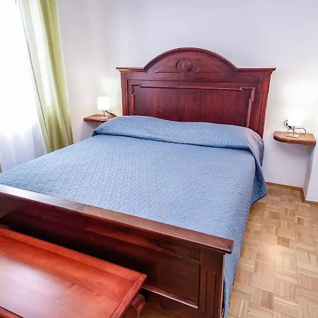 Marietta Semesterbostad Umag